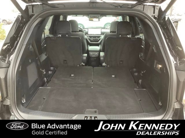 Certified 2025 Ford Explorer ST image 32