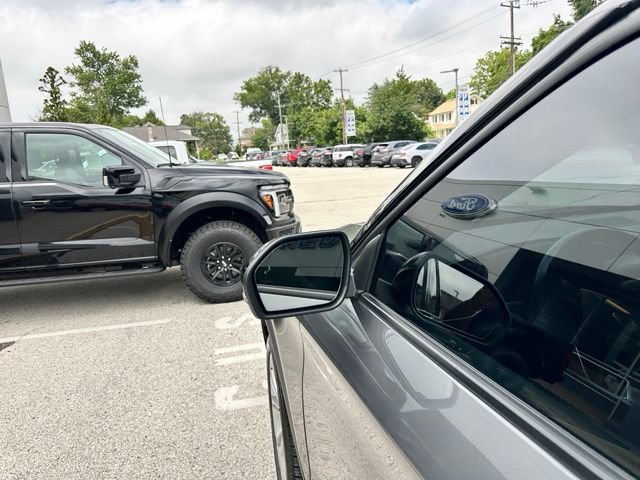 Certified 2021 Ford Explorer Platinum w/ Equipment Group 601A AWD/4WD image 27