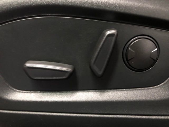 Certified 2021 Ford Explorer XLT w/ Equipment Group 202A image 27