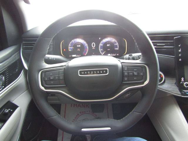 Used 2022 Jeep Wagoneer Series II AWD/4WD image 29