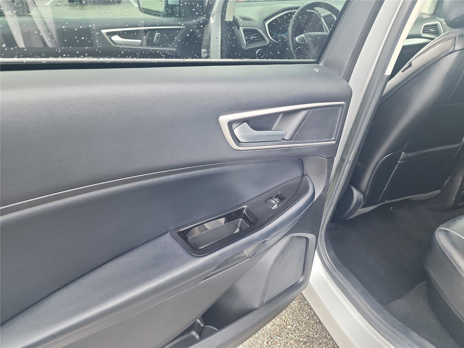 Certified 2017 Ford Edge SEL w/ Equipment Group 201A image 19