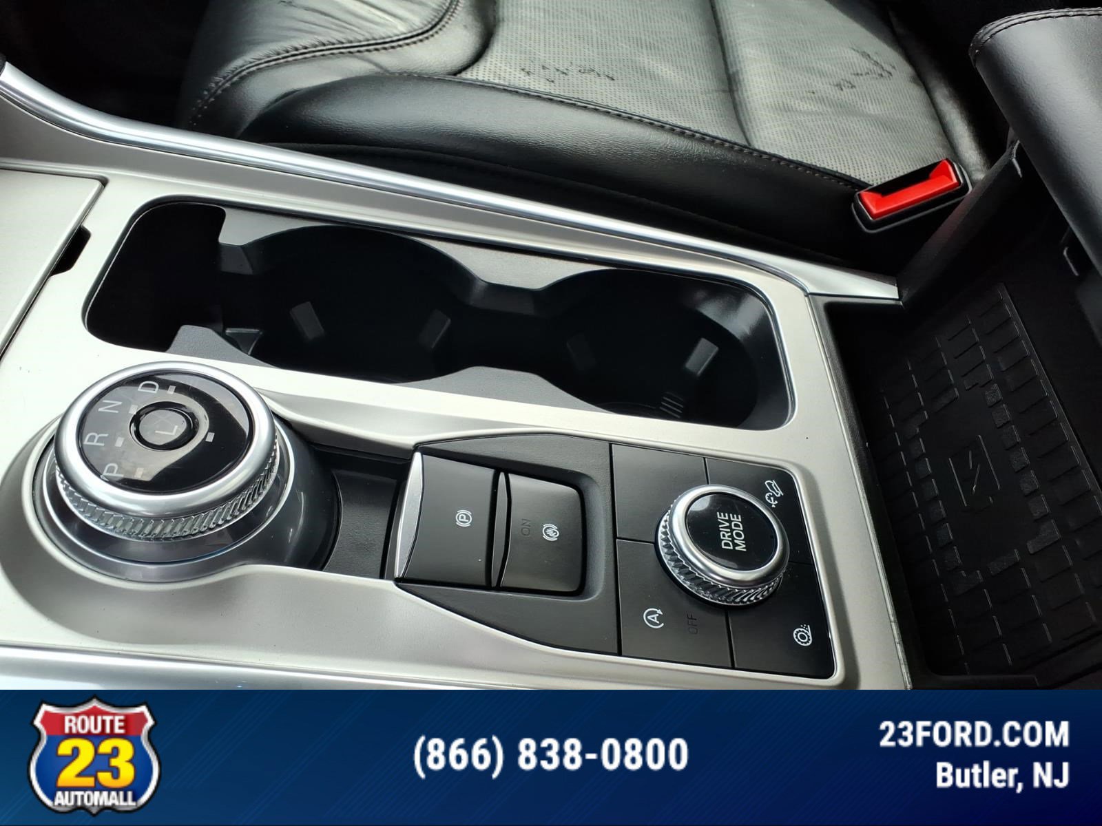 Certified 2023 Ford Explorer Platinum w/ Technology Package AWD/4WD image 21