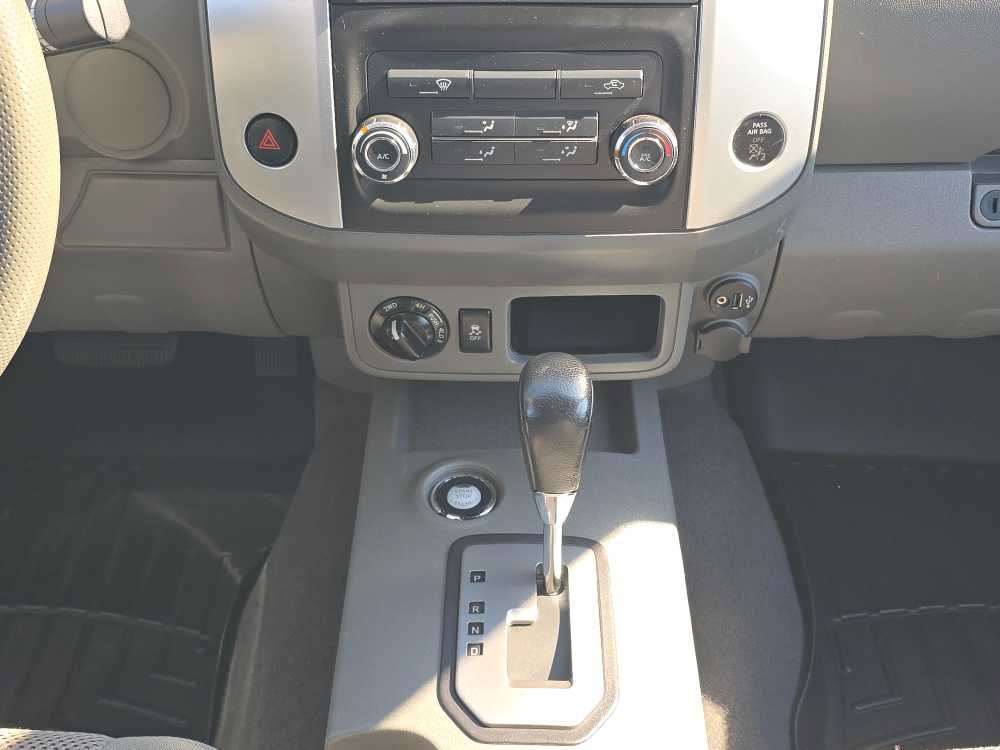 Used 2020 Nissan Frontier SV AWD/4WD image 13