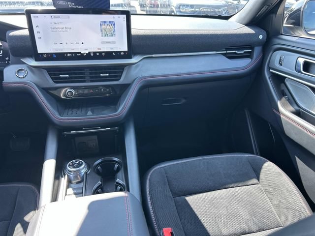Certified 2025 Ford Explorer ST AWD/4WD image 14