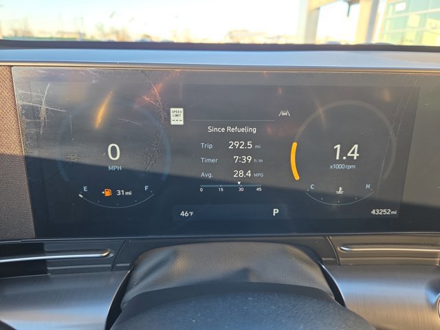 Used 2024 Hyundai Kona Limited AWD/4WD image 17