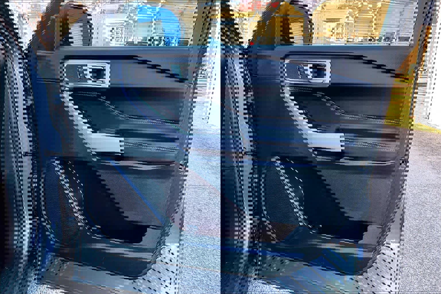 Certified 2024 Ford Explorer XLT image 26