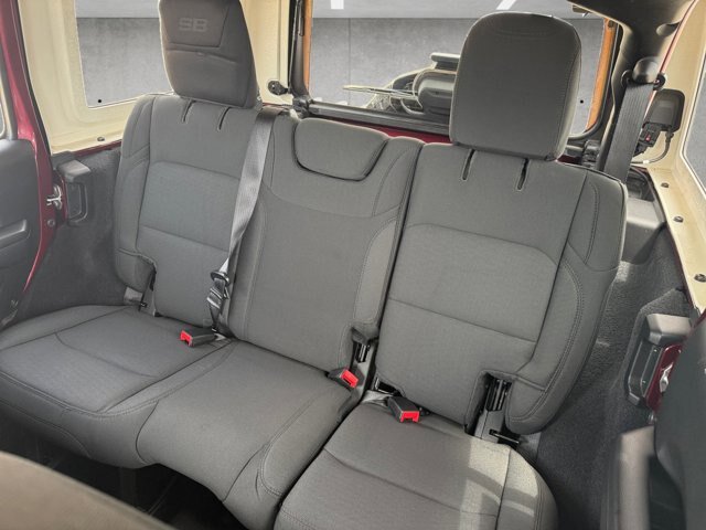 Used 2021 Jeep Wrangler Unlimited Sport AWD/4WD image 22