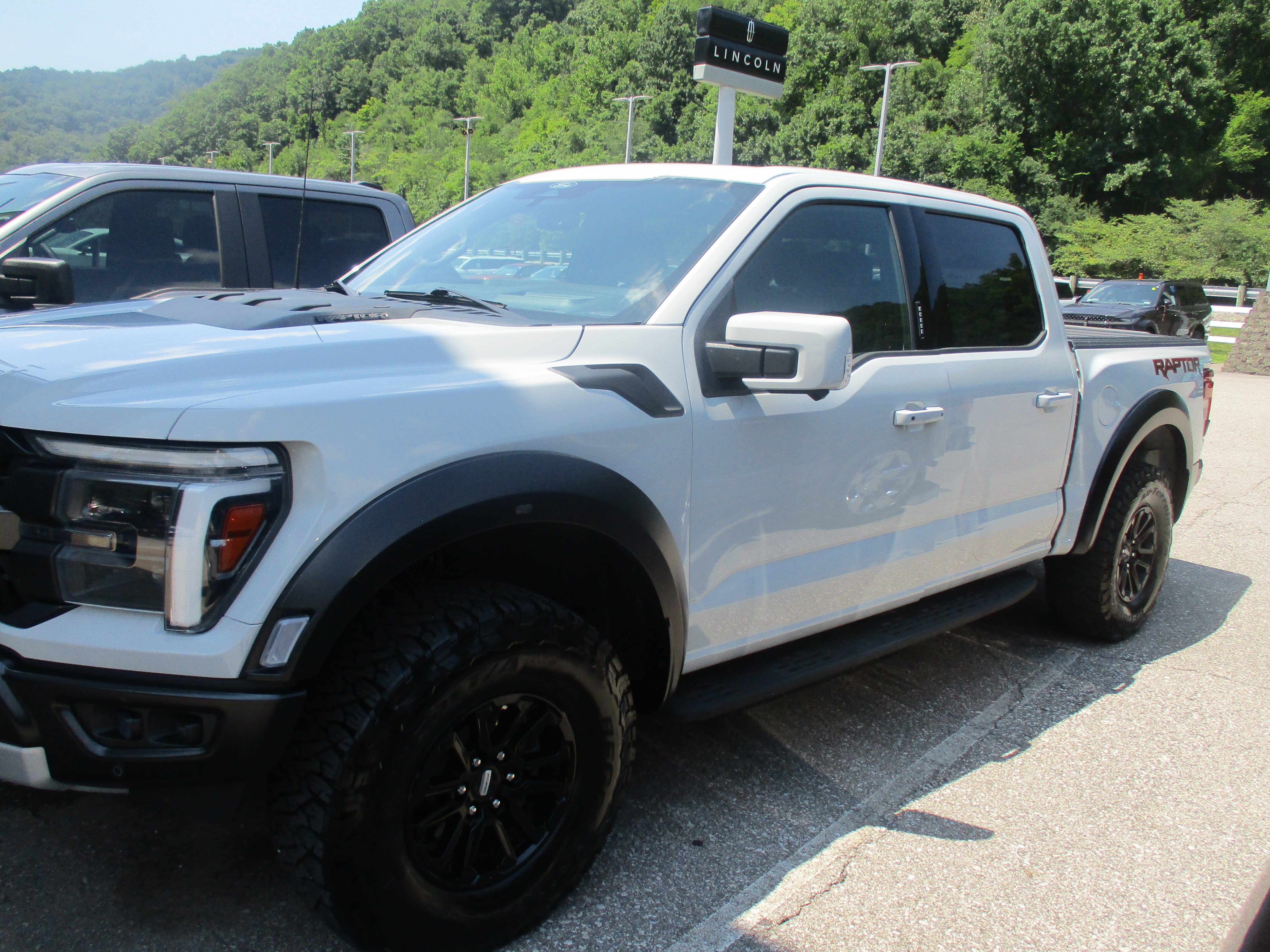 Certified 2024 Ford F150 Raptor AWD/4WD image 7
