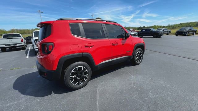 Used 2023 Jeep Renegade Latitude AWD/4WD image 7