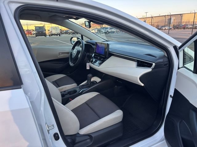 Used 2023 Toyota Corolla LE image 8