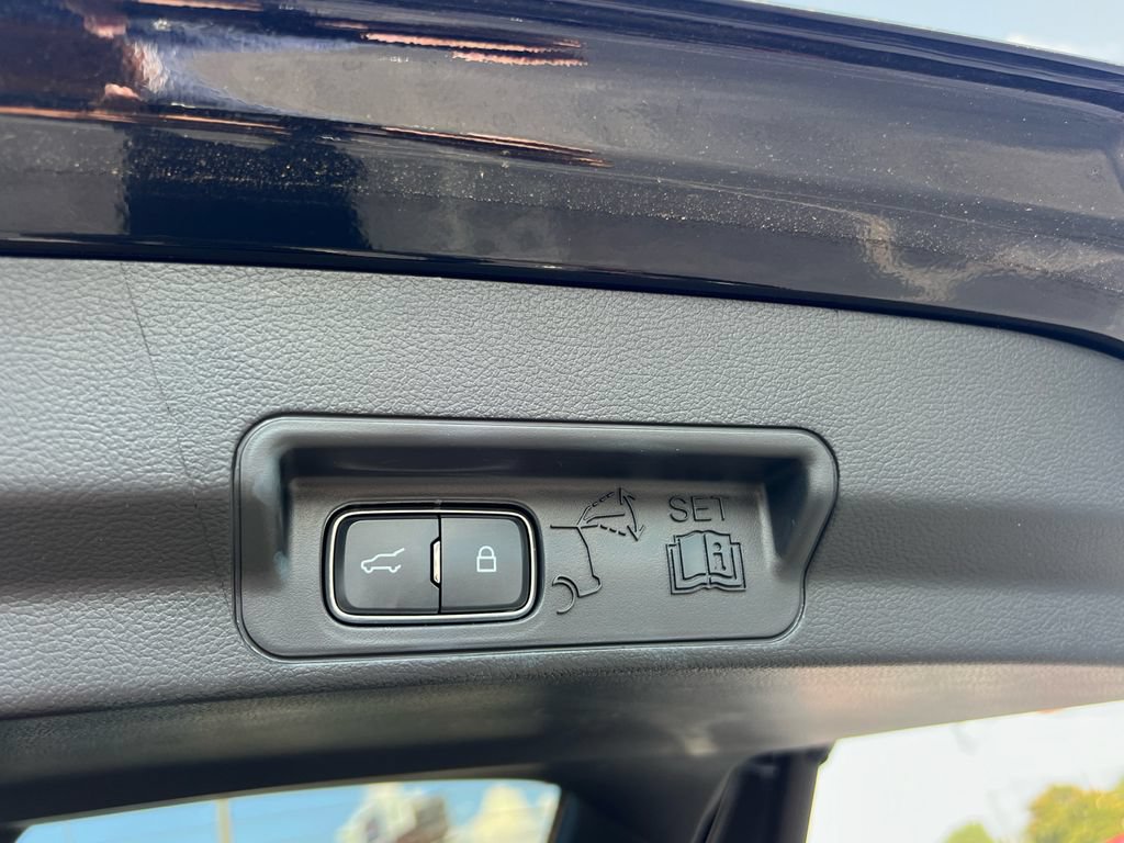 Certified 2026 Ford Explorer ST-Line RWD image 12