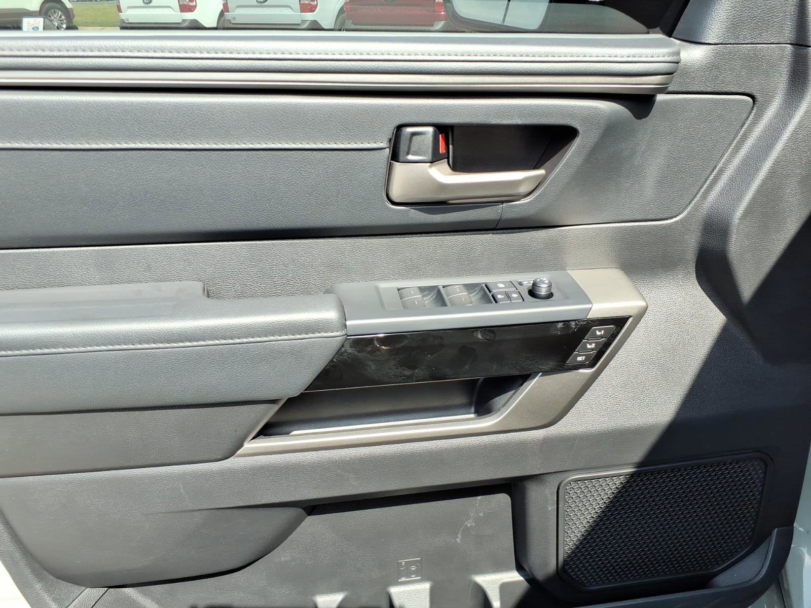 Used 2025 Toyota Tundra Limited w/ TRD Off-Road Package AWD/4WD image 11