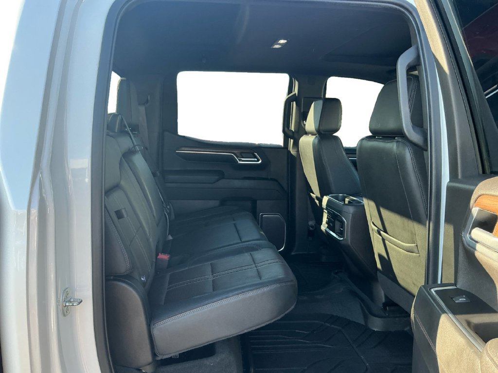 Used 2022 Chevrolet Silverado 1500 High Country w/ High Country Premium Package AWD/4WD image 23