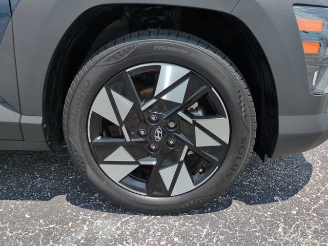 Used 2025 Hyundai Kona SEL FWD image 11