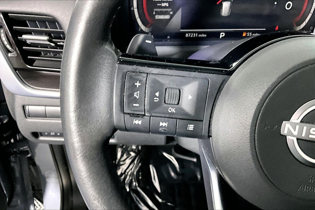 Used 2022 Nissan Rogue Platinum w/ Head-Up Display Package FWD image 18
