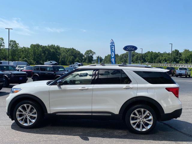 Certified 2022 Ford Explorer Platinum w/ Equipment Group 601A AWD/4WD image 4