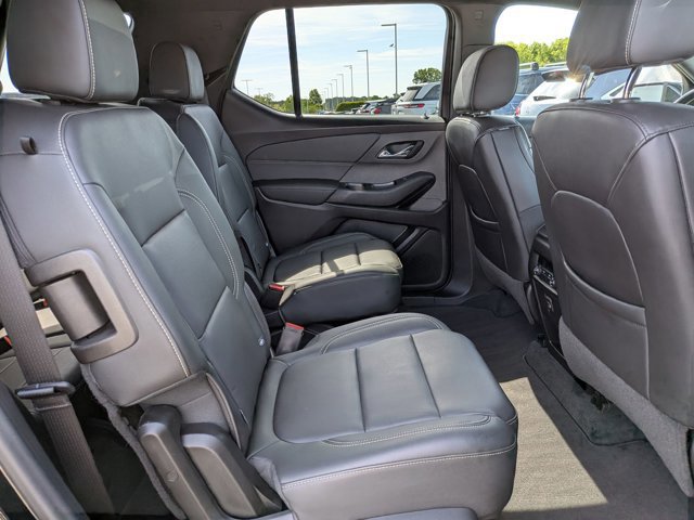 Used 2022 Chevrolet Traverse LT image 31