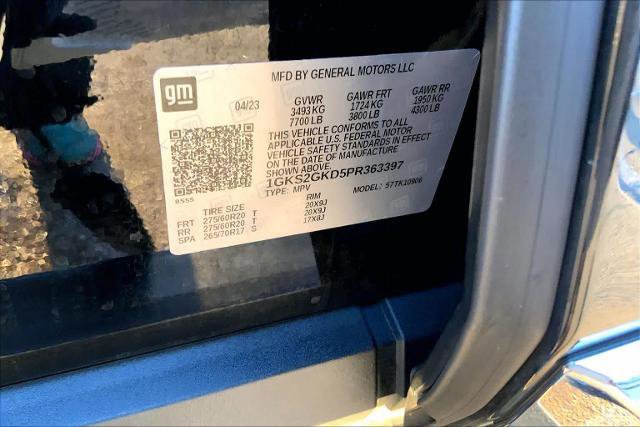 Used 2023 GMC Yukon XL SLT w/ SLT Premium Package image 34