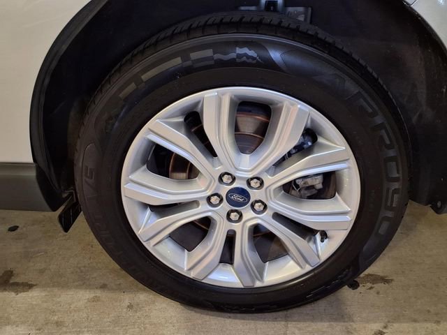 Certified 2022 Ford Edge Titanium AWD/4WD image 24