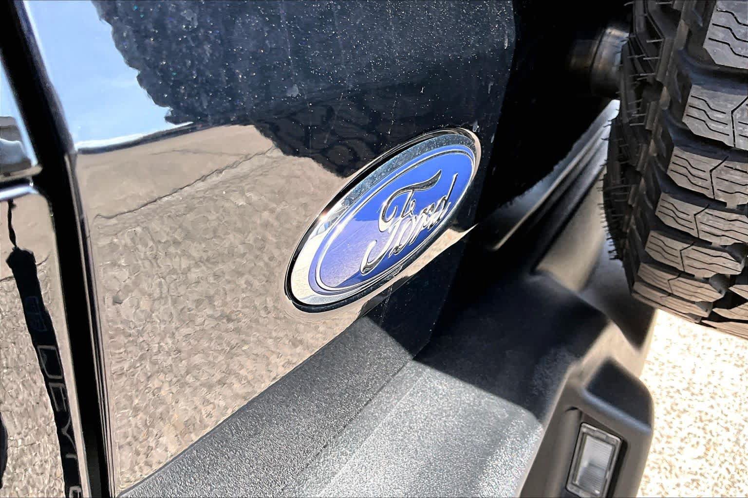 Certified 2025 Ford Bronco Outer Banks w/ Sasquatch Package AWD/4WD image 31