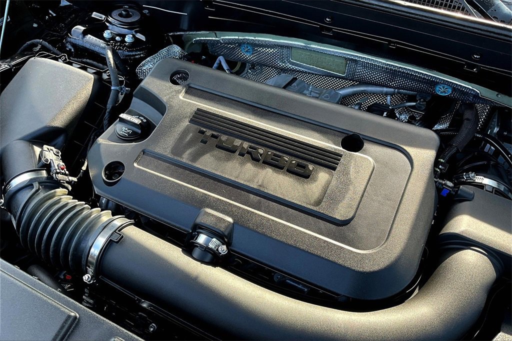 Used 2023 Buick Envision Essence image 34