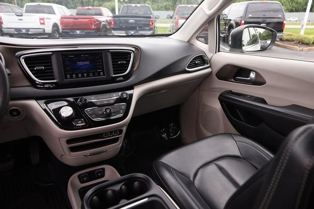Used 2021 Chrysler Voyager Lxi FWD image 26