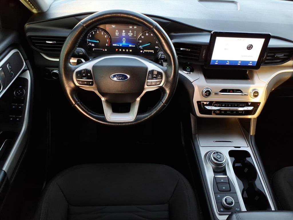 Certified 2021 Ford Explorer XLT w/ Class III Trailer Tow Package image 18