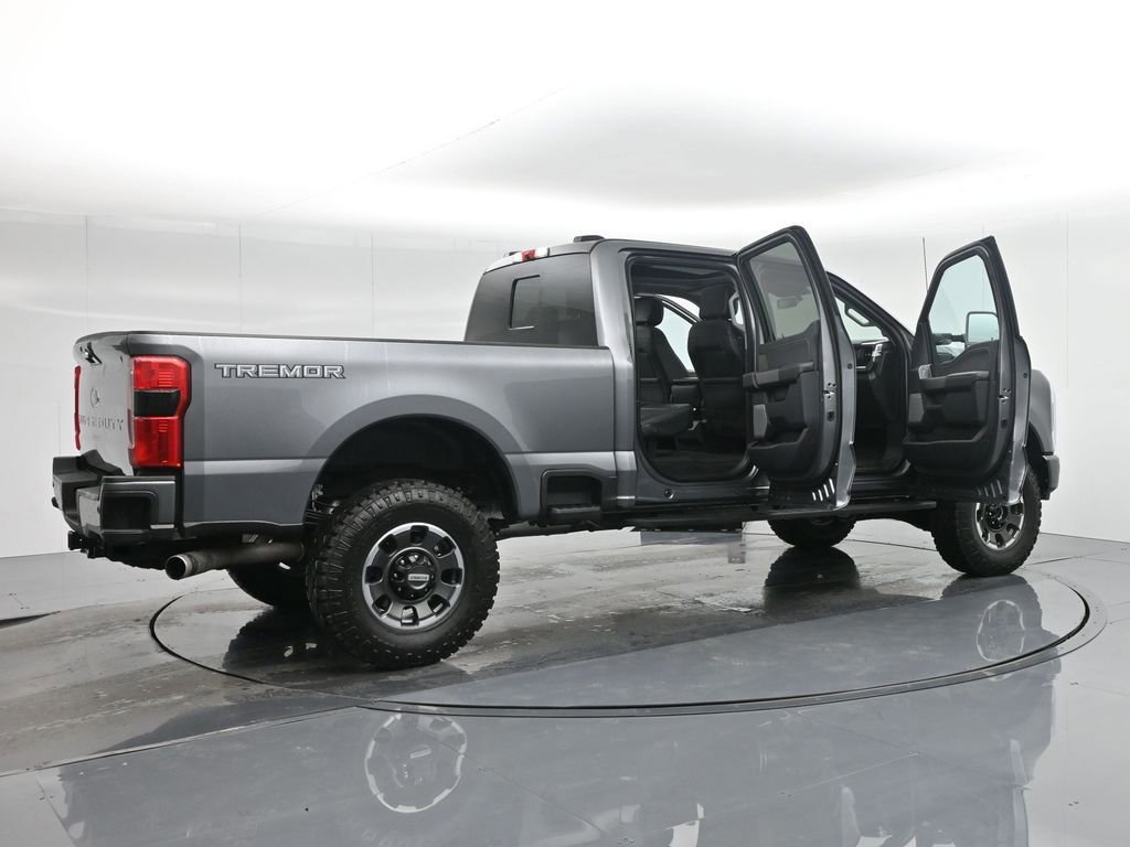 Certified 2024 Ford F250 Lariat w/ Tremor Off-Road Package image 34
