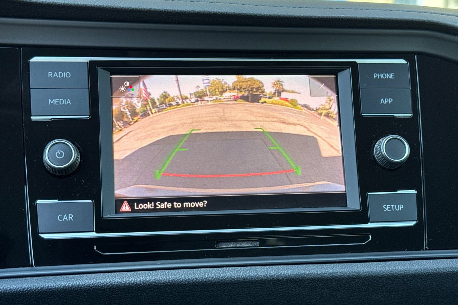 Used 2019 Volkswagen Jetta S w/ Driver Assistance Package FWD image 18