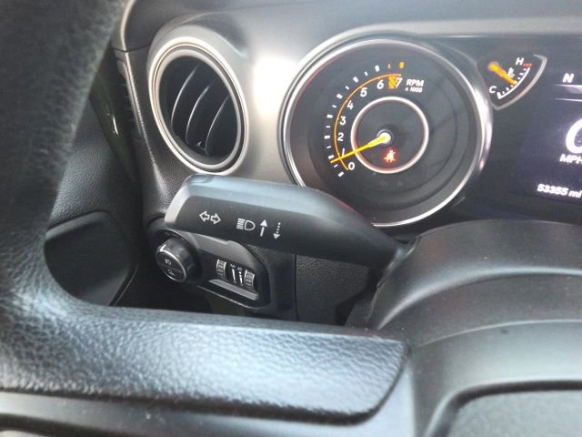 Used 2022 Jeep Gladiator Sport image 32