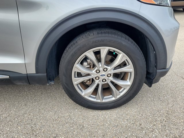 Certified 2023 Ford Explorer XLT w/ Equipment Group 202A RWD image 12