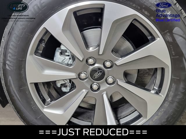 Certified 2023 Ford Escape Platinum w/ Premium Technology Package AWD/4WD image 11