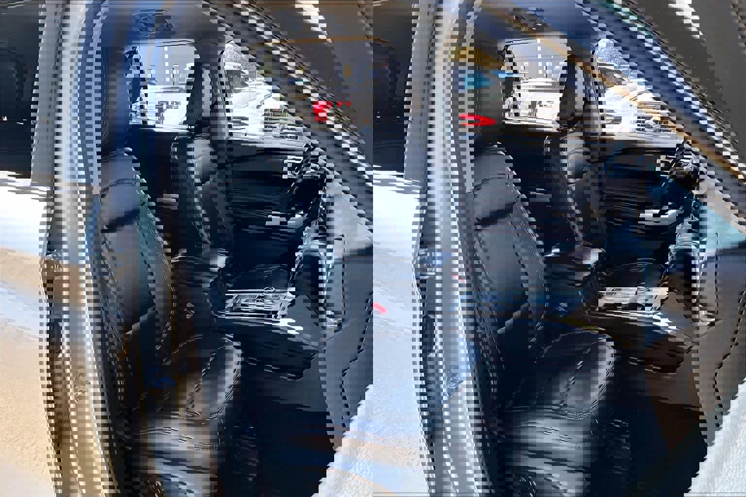 Certified 2021 Ford Explorer XLT w/ Equipment Group 202A image 10