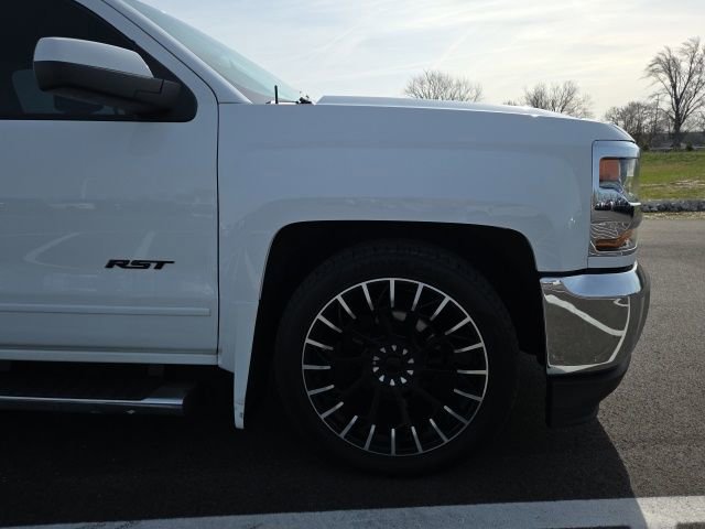 Used 2018 Chevrolet Silverado 1500 LT w/ All Star Edition image 9