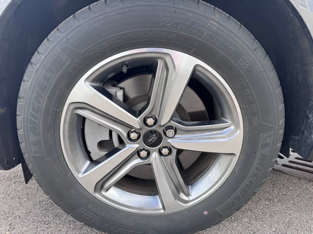 Certified 2024 Ford Edge SEL w/ Convenience Package AWD/4WD image 10