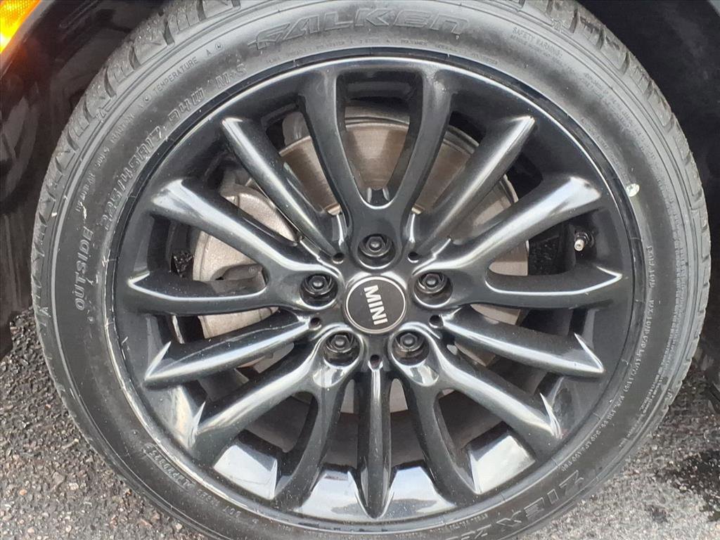 Used 2022 MINI Cooper Clubman S image 9