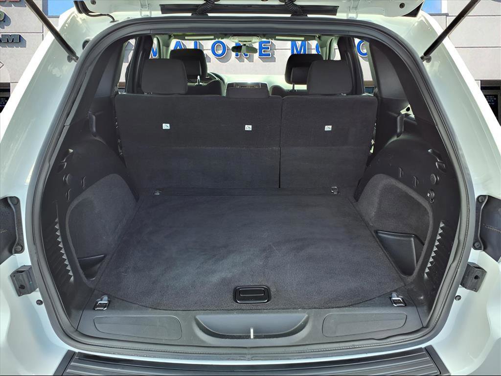 Used 2020 Jeep Grand Cherokee Laredo image 24