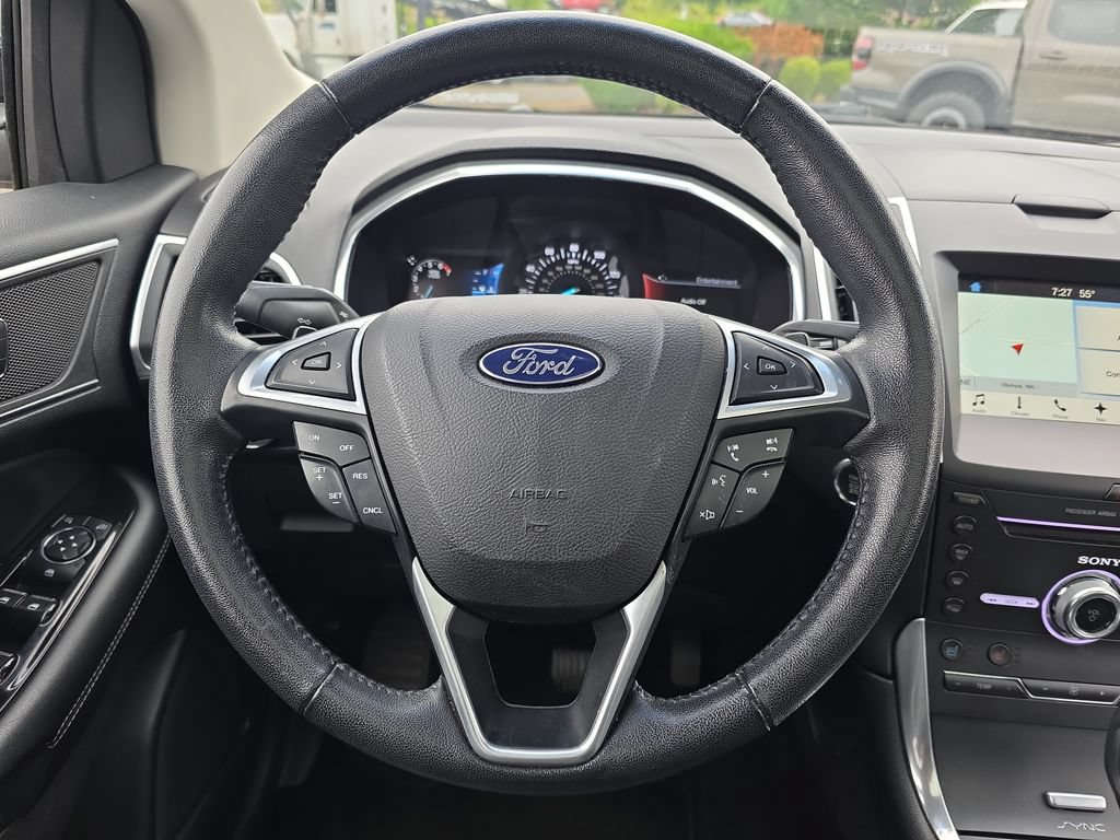 Certified 2017 Ford Edge Titanium w/ Equipment Group 301A FWD image 22