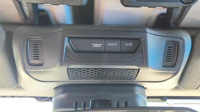 Used 2025 Jeep Wrangler Unlimited Sahara image 17