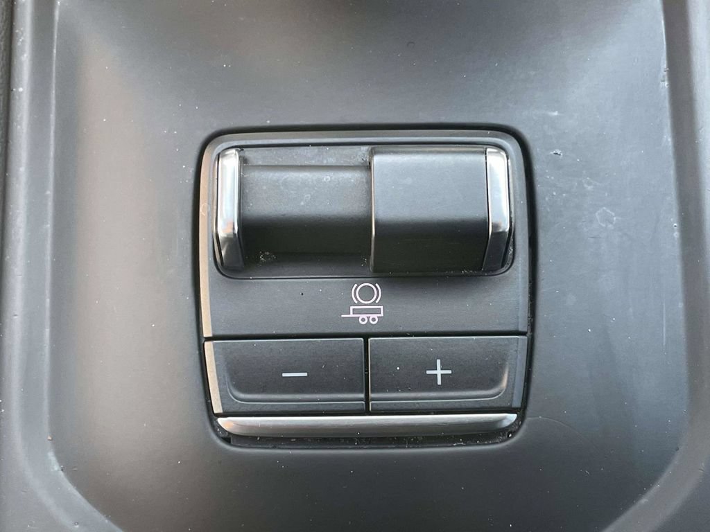 Used 2025 GMC Sierra 1500 Denali AWD/4WD image 24