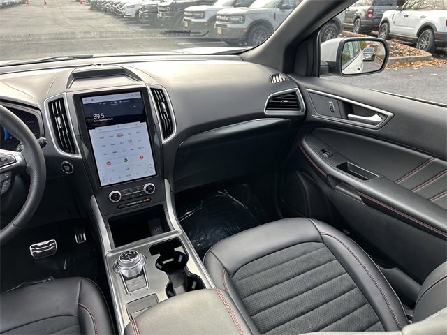 Certified 2024 Ford Edge ST-Line image 18