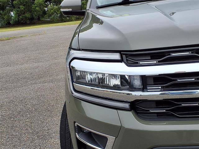 Certified 2024 Ford Expedition Limited AWD/4WD image 16