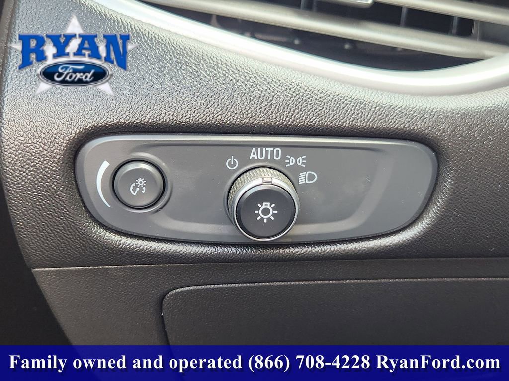 Used 2024 Chevrolet Malibu LT image 17