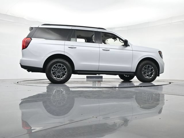 Certified 2025 Ford Expedition Active RWD image 38
