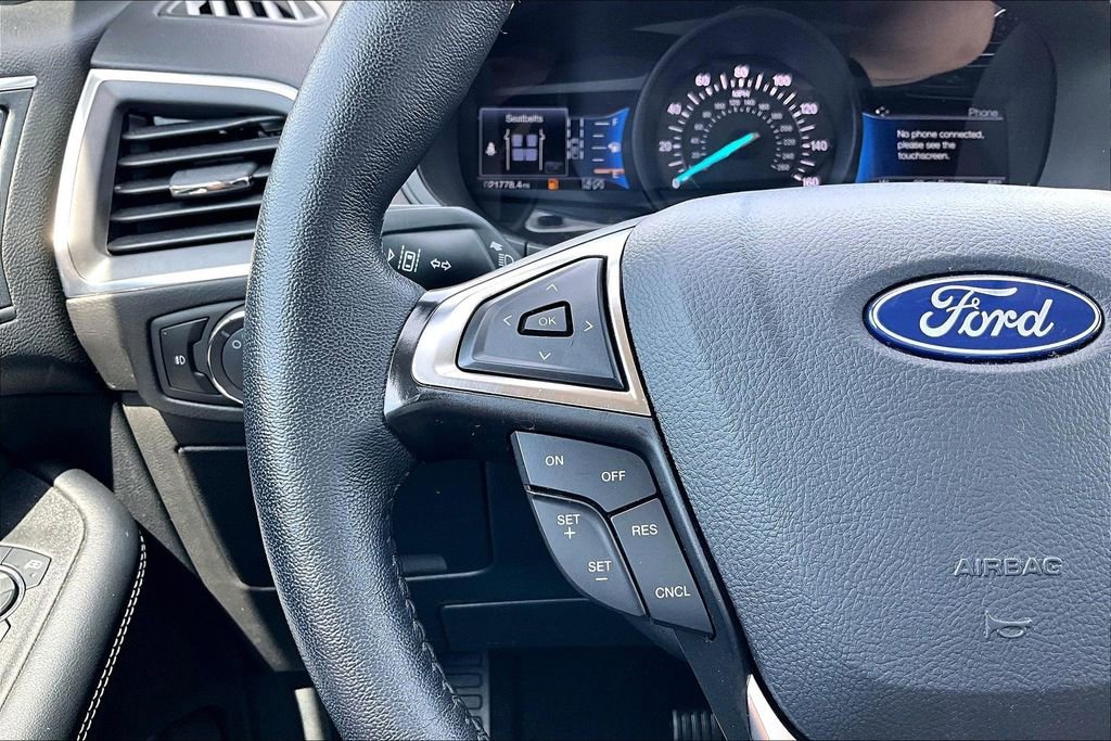 Certified 2024 Ford Edge Titanium AWD/4WD image 18