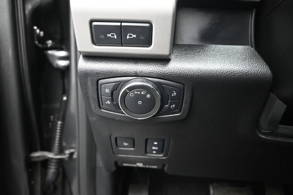 Certified 2017 Ford F250 Lariat w/ Lariat Ultimate Package AWD/4WD image 13