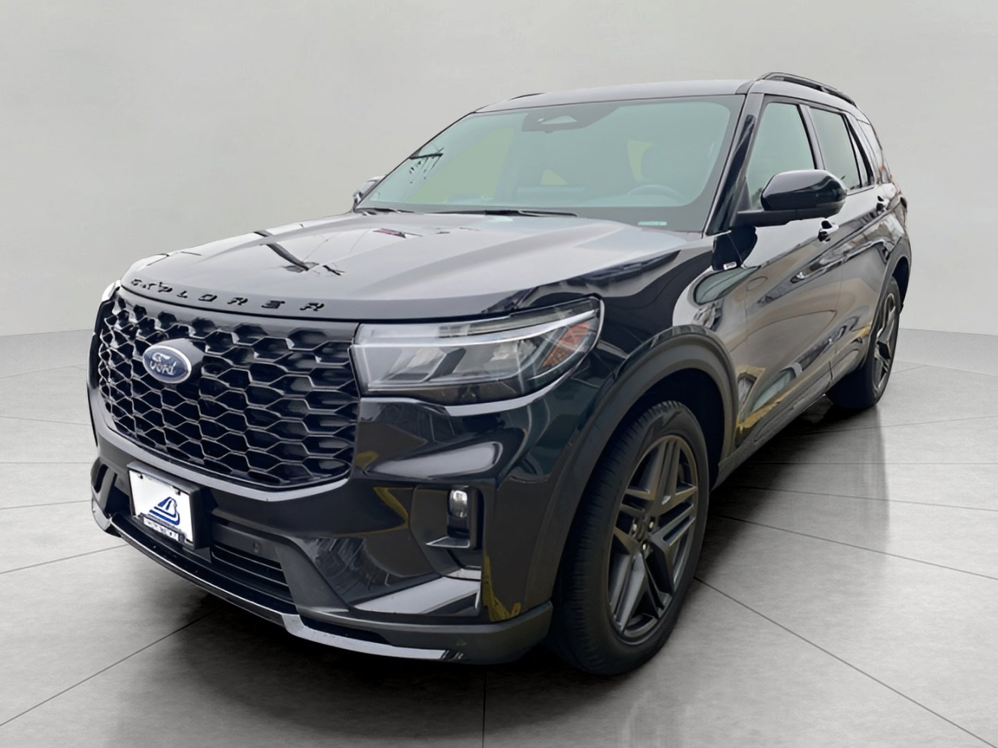 Certified 2025 Ford Explorer ST-Line w/ ST-Line Street Pack image 3