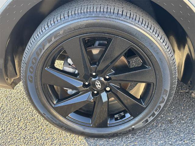 Used 2023 Hyundai Santa Cruz Night image 10