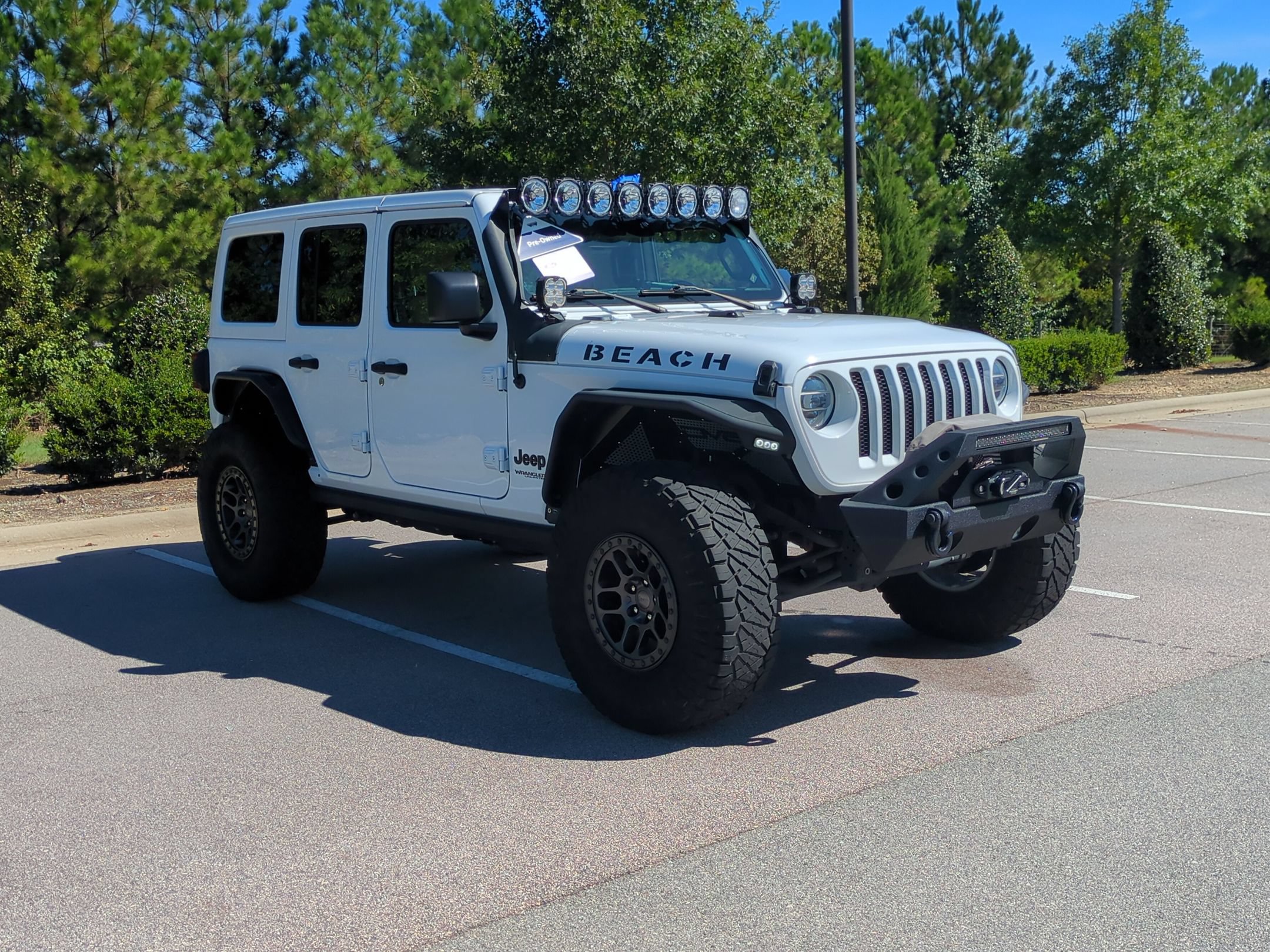 Used 2022 Jeep Wrangler Unlimited Sport w/ Xtreme Recon 35" Tire Package AWD/4WD image 2
