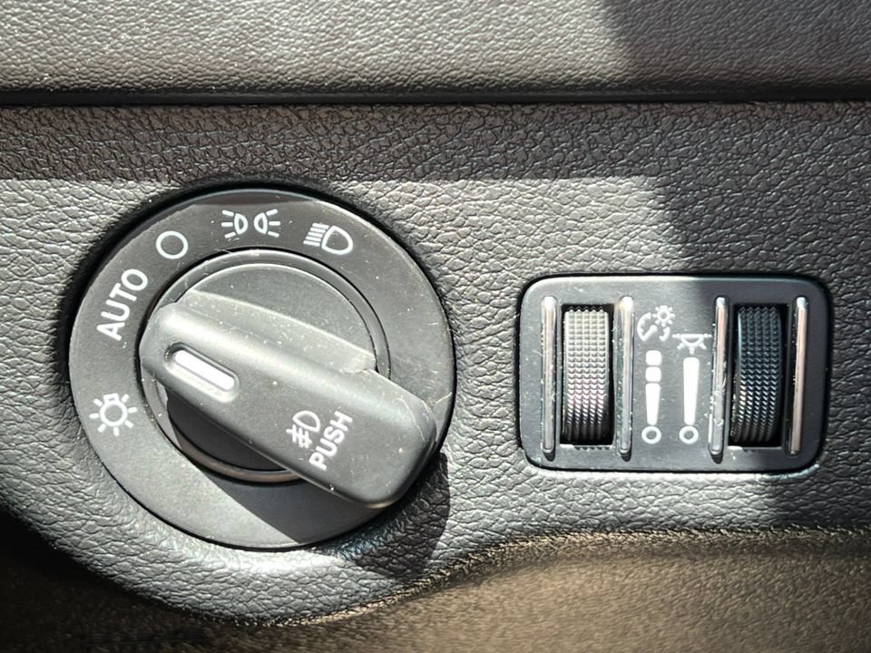 Used 2023 Dodge Charger GT w/ Plus Group AWD/4WD image 17